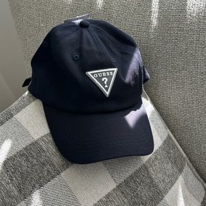 Guess cap